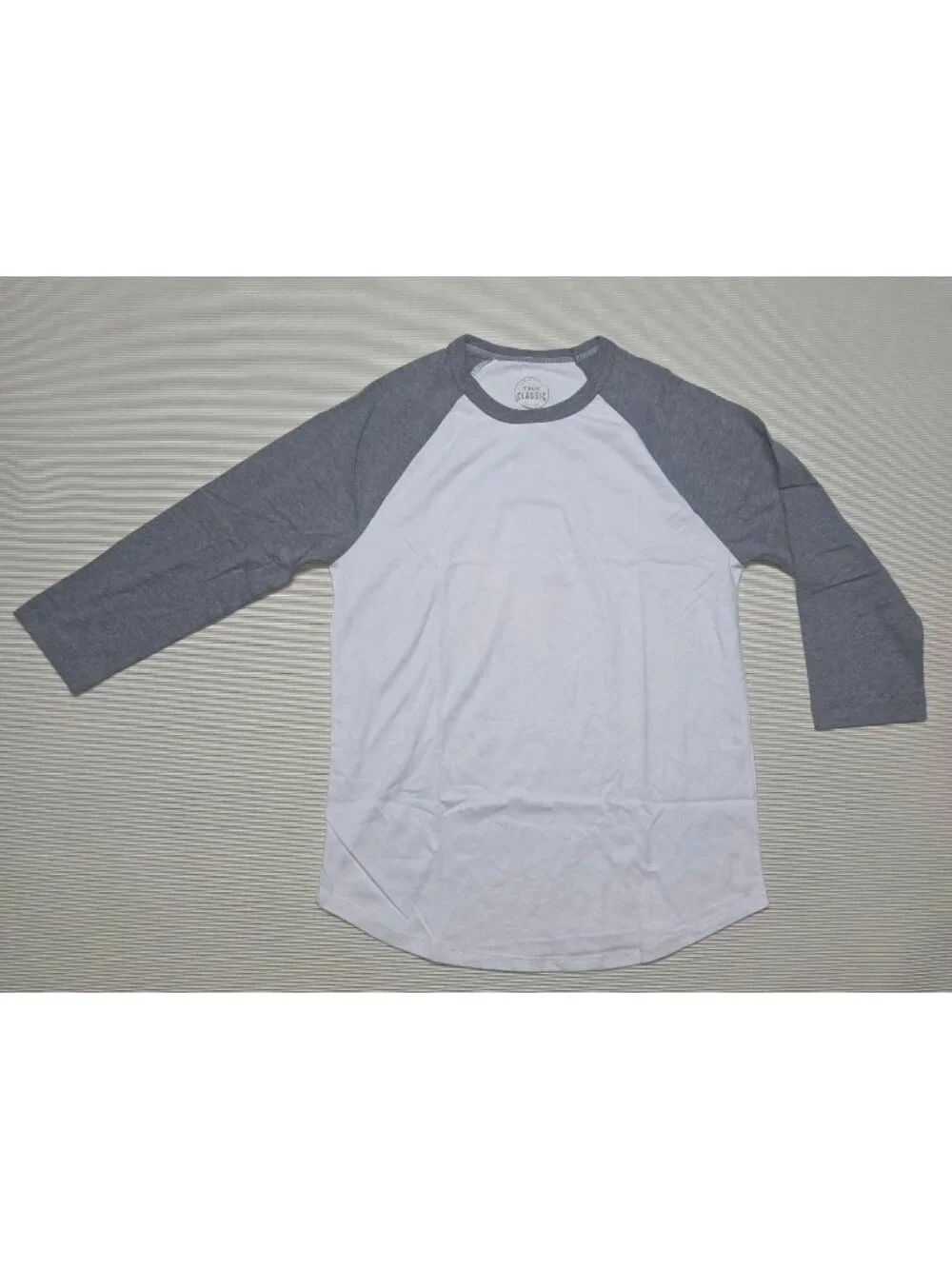 True Classic 3/4 Sleeve Two tone Crew Neck Shirt White & Gray Men Size Medium NE